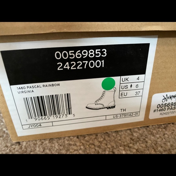 Limited edition doc martens - Picture 3 of 3